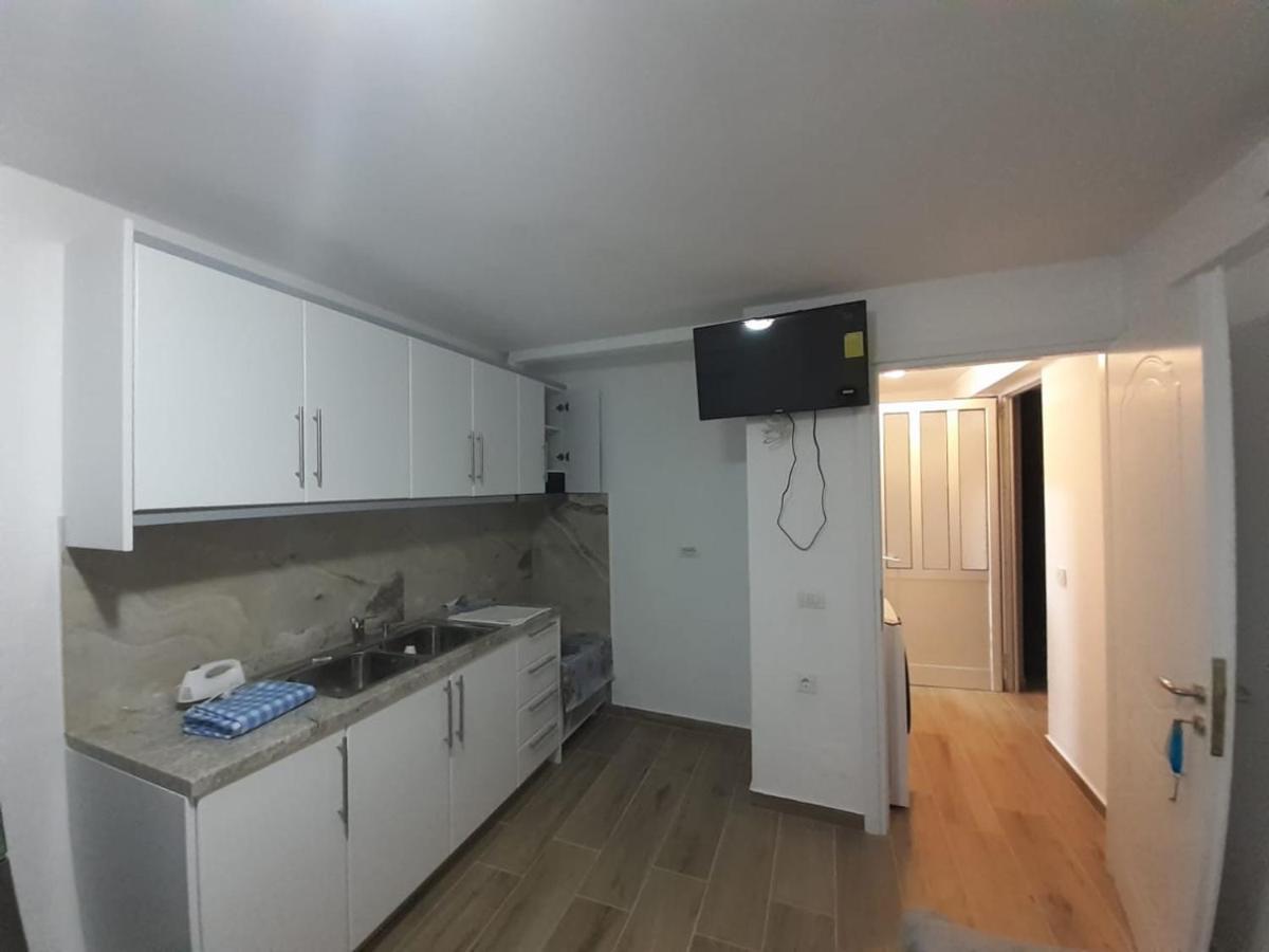 Lovely 1-Bedroom Apartment In Saranda Zewnętrze zdjęcie